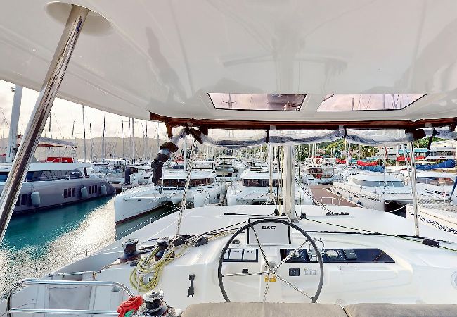 Boot in Saint Barthélemy - Catamaran Lagoon 46 Croisière avec Skipper SB Boot in Saint Barthélemy - Catamaran Lagoon 46 Croisière avec Skipper SB