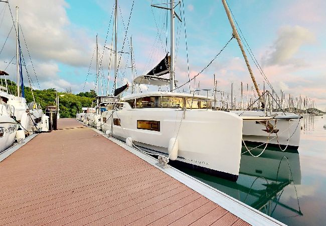 Boot in Saint Barthélemy - Catamaran Lagoon 46 Croisière avec Skipper SB Boot in Saint Barthélemy - Catamaran Lagoon 46 Croisière avec Skipper SB