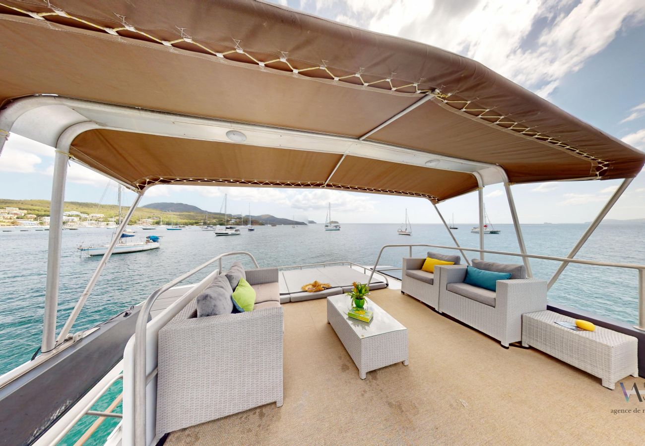 Ferienhaus in Les Trois-Ilets - STAY-Ô Lodge flottant avec spa et vue 360