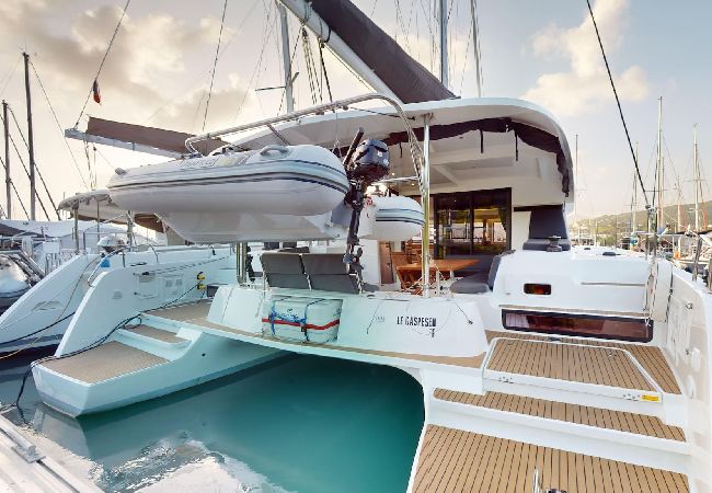 Barco en Saint Barthélemy - Catamaran Lagoon 42 Croisière avec Skipper SB Barco en Saint Barthélemy - Catamaran Lagoon 42 Croisière avec Skipper SB