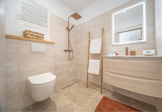 Villa en Sainte-Luce - Villa de Charme: Piscine, Plage à 5 min Villa en Sainte-Luce - Villa de Charme: Piscine, Plage à 5 min