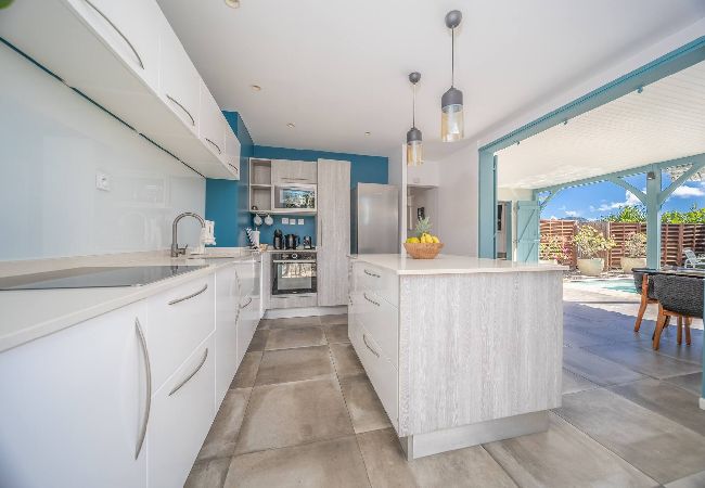 Villa en Sainte-Luce - Villa Serenity: Piscine, Confort et Plage à 5 min Villa en Sainte-Luce - Villa Serenity: Piscine, Confort et Plage à 5 min