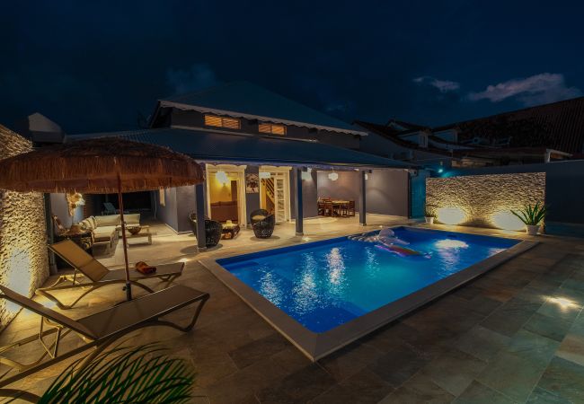 Villa en Sainte-Anne - Villa L'Or de Belfond - Piscine & Plage à Pied Villa en Sainte-Anne - Villa L'Or de Belfond - Piscine & Plage à Pied