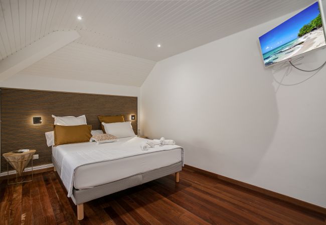 Villa en Sainte-Anne - Villa L'Or de Belfond - Piscine & Plage à Pied Villa en Sainte-Anne - Villa L'Or de Belfond - Piscine & Plage à Pied