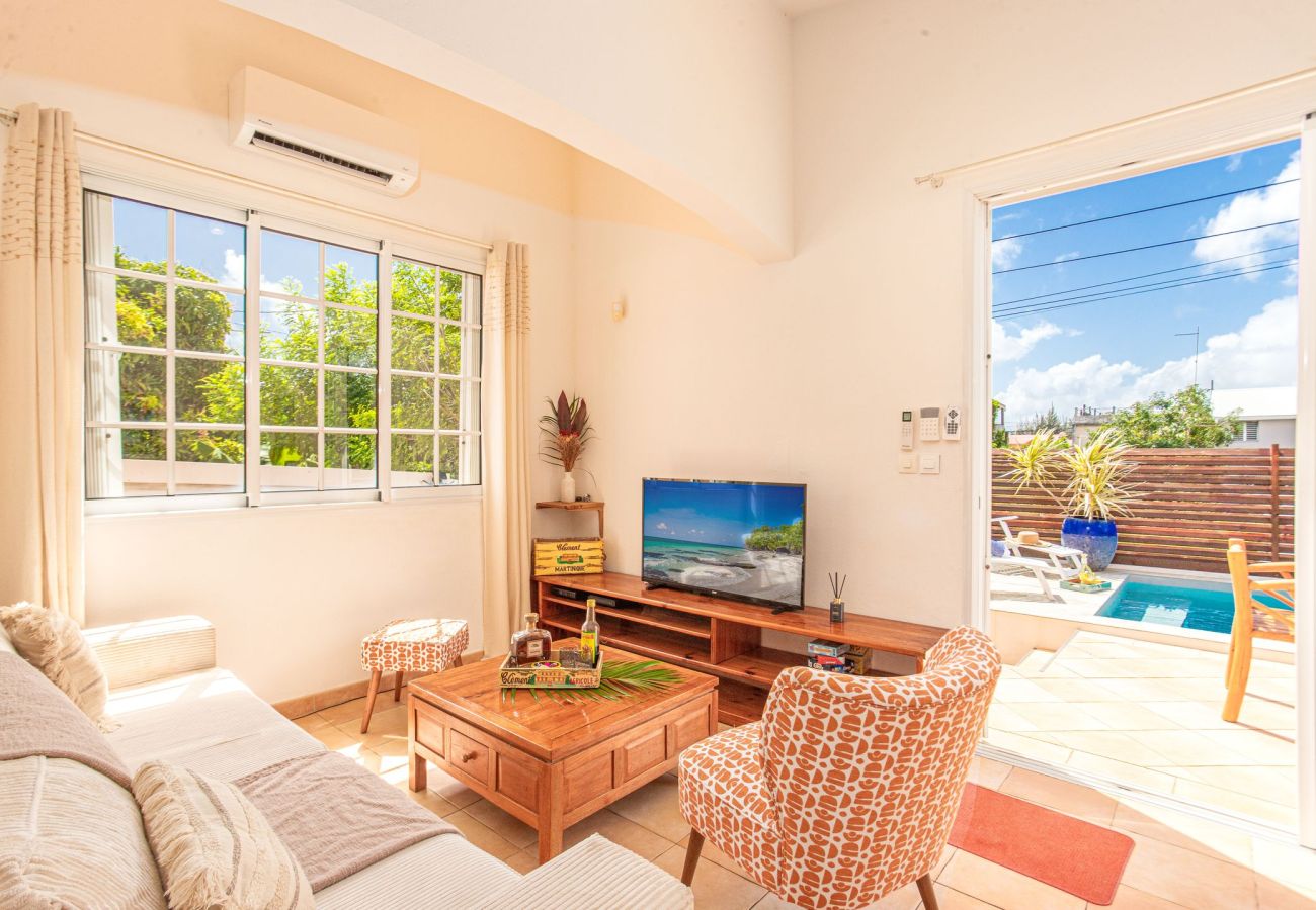 Villa en Le Robert - Coconut Bay House avec Piscine et Jacuzzi