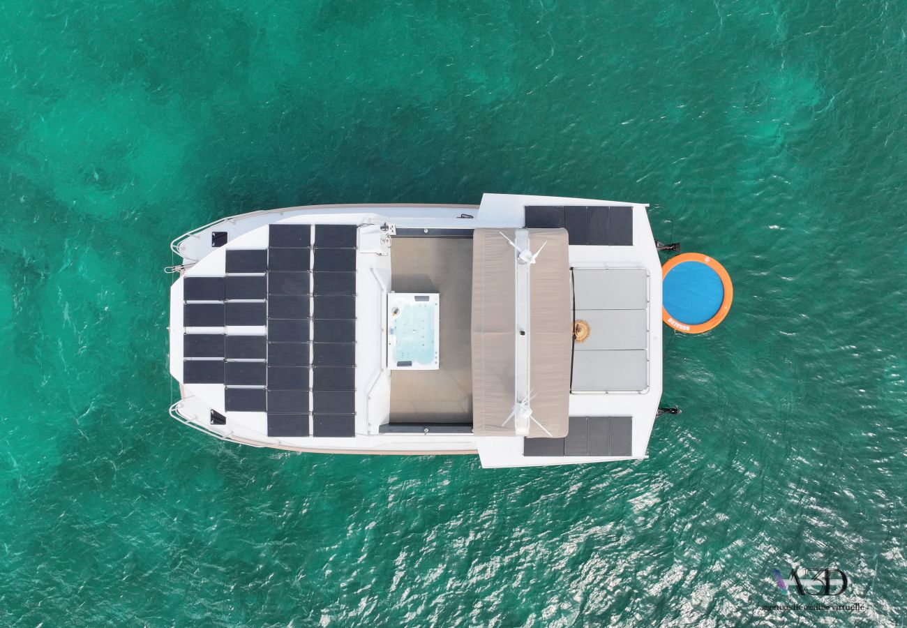 Casa en Les Trois-Ilets - STAY-Ô Lodge flottant avec spa et vue 360
