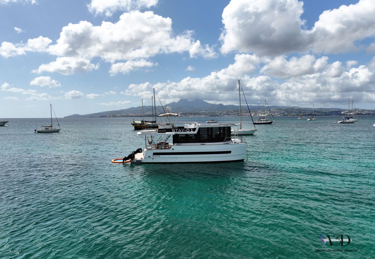 Casa en Les Trois-Ilets - STAY-Ô Lodge flottant avec spa et vue 360