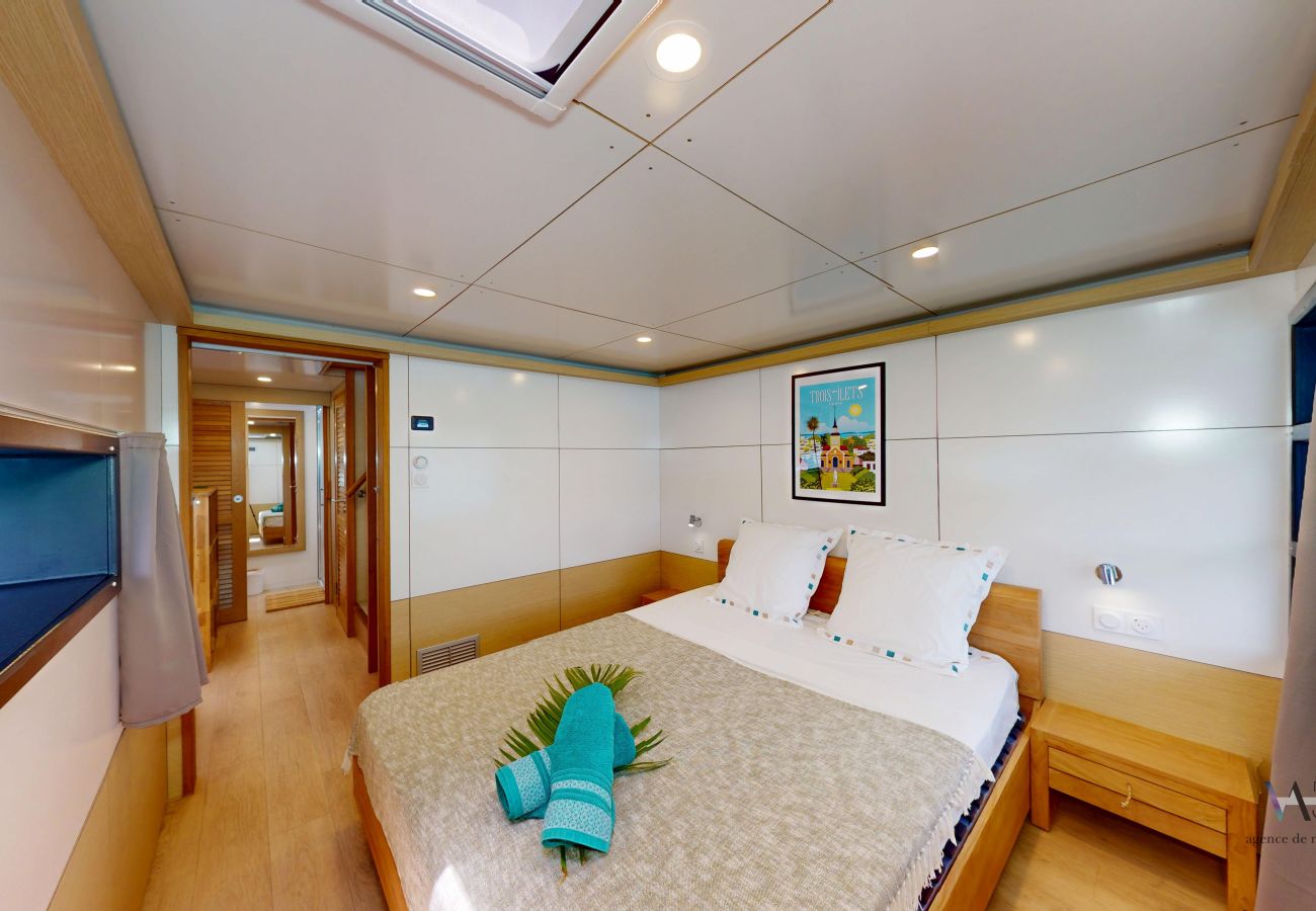 Casa en Les Trois-Ilets - STAY-Ô Lodge flottant avec spa et vue 360