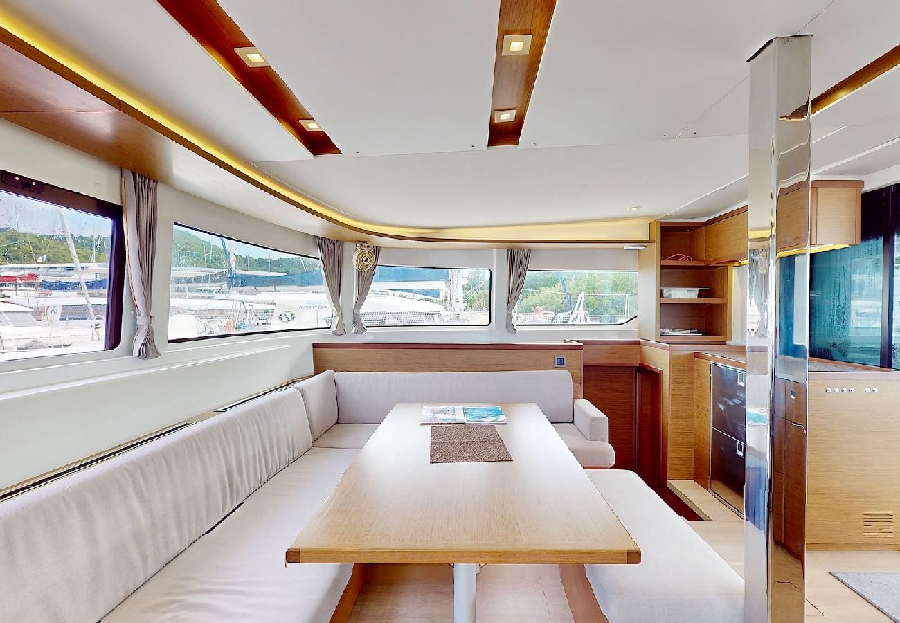 Bateau à Saint Barthélemy - Catamaran Lagoon 46 Croisière avec Skipper SB