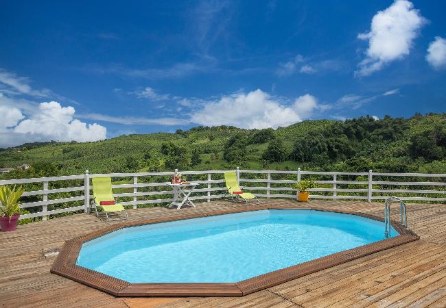 Bungalow à Sainte-Marie - Bungalow avec piscine au cœur de la Campagne Oge Bungalow à Sainte-Marie - Bungalow avec piscine au cœur de la Campagne Oge