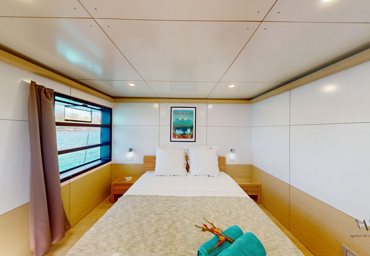 Maison à Les Trois-Ilets - STAY-Ô Lodge flottant avec spa et vue 360