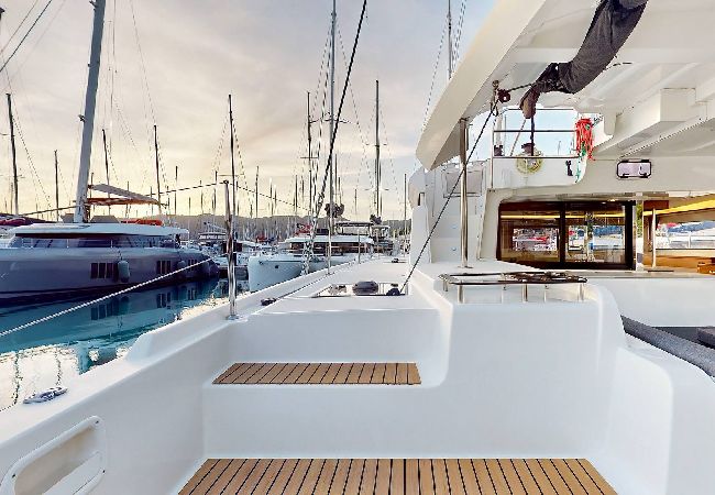 Barco em Saint Barthélemy - Catamaran Lagoon 46 Croisière avec Skipper SB Barco em Saint Barthélemy - Catamaran Lagoon 46 Croisière avec Skipper SB