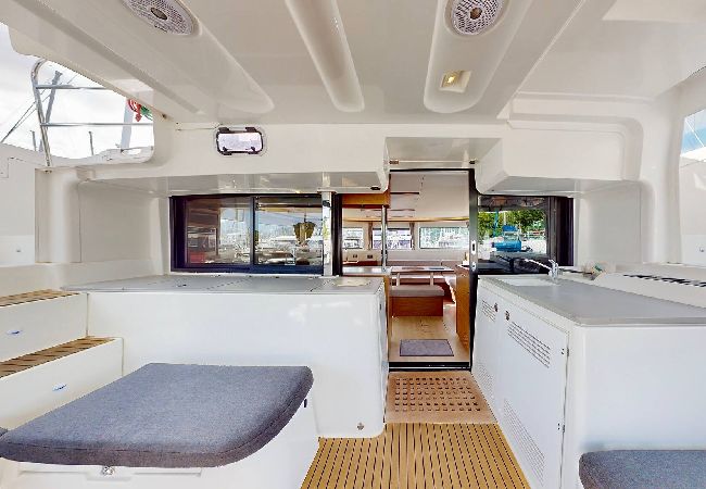 Barco em Saint Barthélemy - Catamaran Lagoon 46 Croisière avec Skipper SB Barco em Saint Barthélemy - Catamaran Lagoon 46 Croisière avec Skipper SB